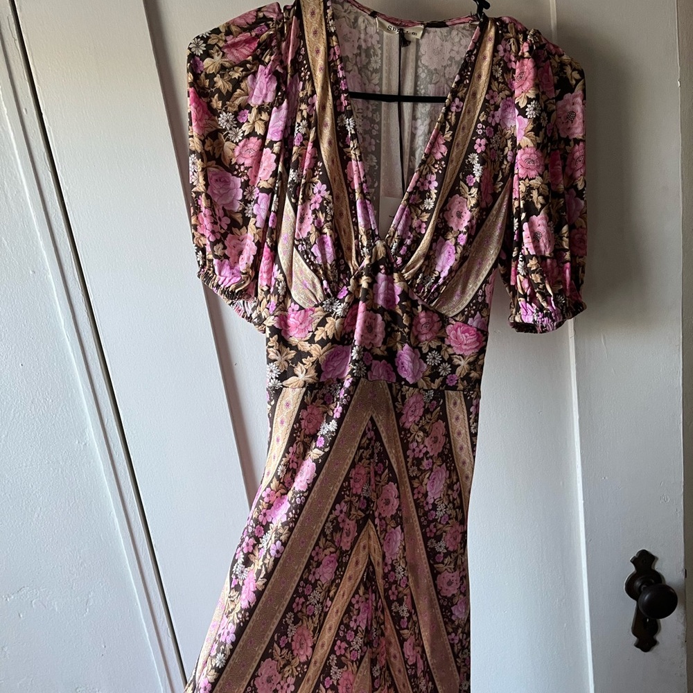 Spell and The Gypsy 
enchanted wood gown in rose 
size xxs